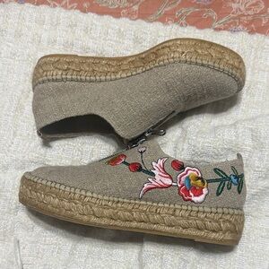 Eric Michael Beige Floral Espadrilles